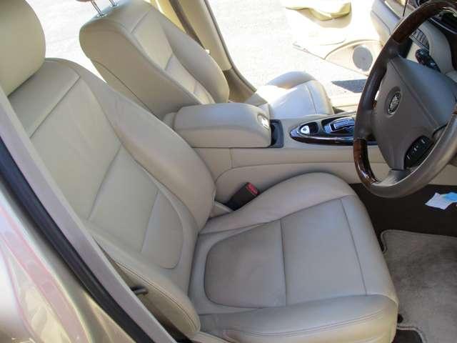 ＸＪ ＸＪ８　３．５　ベージュ革内装　ナビ　ＥＴＣ　天張り張り替済み　ディラー車　右ハンドル　ダイムラーグリル　ダイムラーエンブレム（56枚目）
