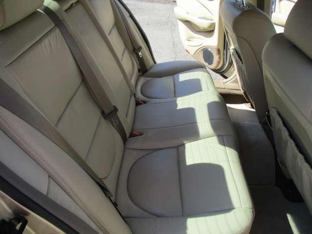 ＸＪ ＸＪ８　３．５　ベージュ革内装　ナビ　ＥＴＣ　天張り張り替済み　ディラー車　右ハンドル　ダイムラーグリル　ダイムラーエンブレム（60枚目）