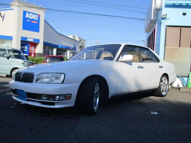 セドリック ブロアム　ワークユーロライン１９インチ　新品タイヤ　新品エスペリアローダウン　オートエアコン　キーレス（3枚目）