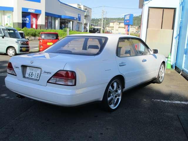 セドリック ブロアム　ワークユーロライン１９インチ　新品タイヤ　新品エスペリアローダウン　オートエアコン　キーレス（8枚目）