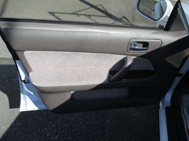 セドリック ブロアム　ワークユーロライン１９インチ　新品タイヤ　新品エスペリアローダウン　オートエアコン　キーレス（39枚目）