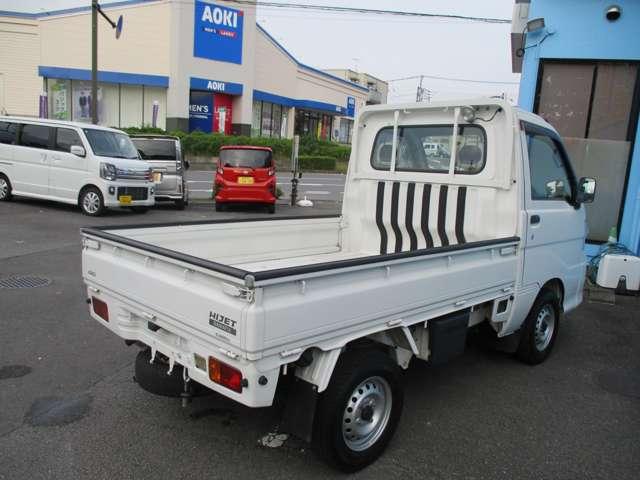 ハイゼットトラック エアコン・パワステ　スペシャル　軽トラック　４ＷＤ　パートタイム　５ＭＴ　３方開　ハイゼット　エアコン　パワステ　フォグランプ　１年間走行無制限保証（7枚目）