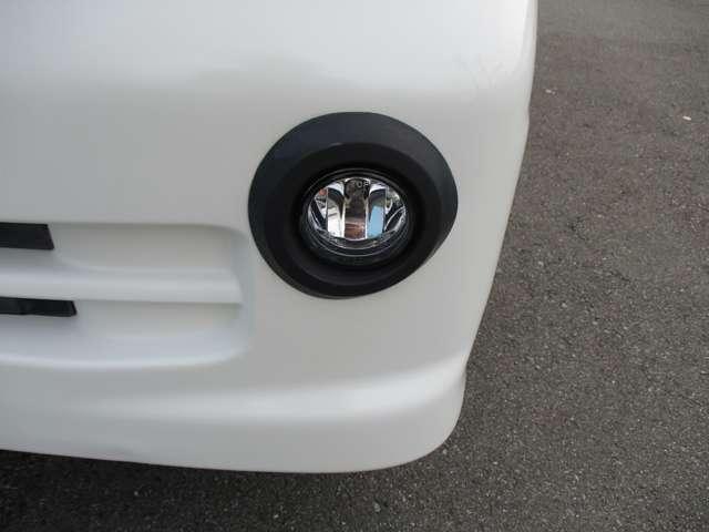 ハイゼットトラック エアコン・パワステ　スペシャル　軽トラック　４ＷＤ　パートタイム　５ＭＴ　３方開　ハイゼット　エアコン　パワステ　フォグランプ　１年間走行無制限保証（14枚目）
