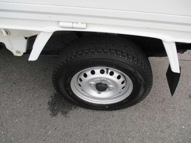 ハイゼットトラック エアコン・パワステ　スペシャル　軽トラック　４ＷＤ　パートタイム　５ＭＴ　３方開　ハイゼット　エアコン　パワステ　フォグランプ　１年間走行無制限保証（24枚目）