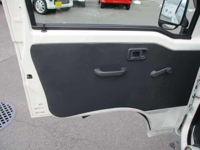 ハイゼットトラック エアコン・パワステ　スペシャル　軽トラック　４ＷＤ　パートタイム　５ＭＴ　３方開　ハイゼット　エアコン　パワステ　フォグランプ　１年間走行無制限保証（33枚目）