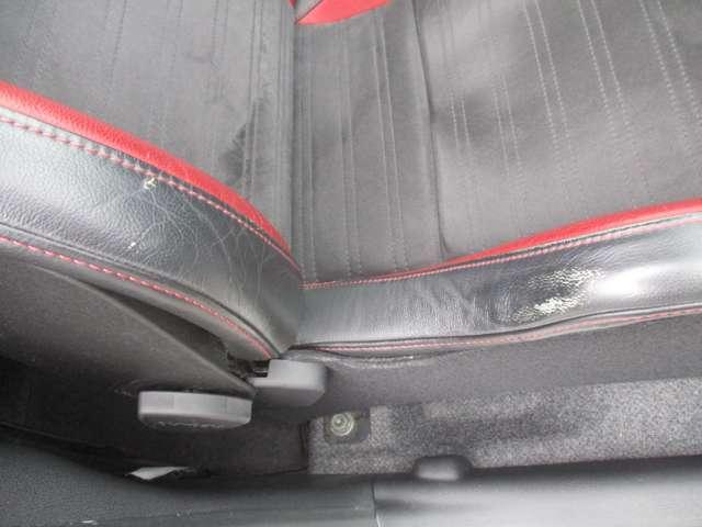 ノート ニスモ　Ｓ　専用エアロ　専用マフラー　５ＭＴ　ＲＥＣＡＲＯ装着車　社外ナビ　バックカメラ　ＥＴＣ　ハッチバック　専用チューニングＨＲ１６ＤＥ　エンジン　１年間走行無制限保証（37枚目）