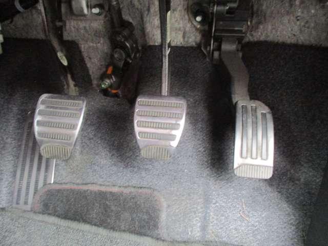 ノート ニスモ　Ｓ　専用エアロ　専用マフラー　５ＭＴ　ＲＥＣＡＲＯ装着車　社外ナビ　バックカメラ　ＥＴＣ　ハッチバック　専用チューニングＨＲ１６ＤＥ　エンジン　１年間走行無制限保証（57枚目）