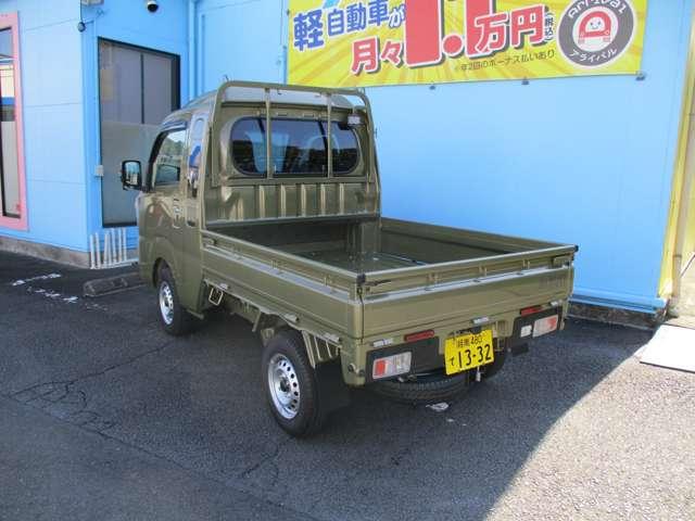 ハイゼットトラック ジャンボ　軽トラック　ジャンボ　カーキ　４ＷＤ　ＣＶＴ　純正Ｄオーディオ　フルセグＴＶ　アップルカープレイ　アンドロイドオート　届出済未使用車　メーカー保証（7枚目）