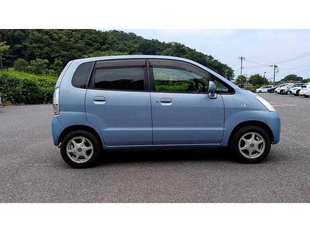 モコ Ｃ　エアコン　パワステ　パワーウィンドウ　運転席助手席エアバッグ　キーレスエントリー　衝突安全ボディ　フルフラット　ＣＤ（5枚目）