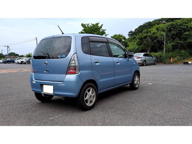 モコ Ｃ　エアコン　パワステ　パワーウィンドウ　運転席助手席エアバッグ　キーレスエントリー　衝突安全ボディ　フルフラット　ＣＤ（6枚目）