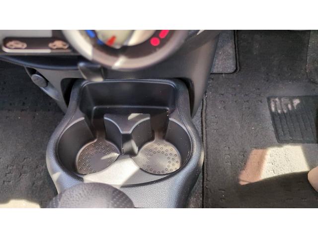 マーチ Ｓ　車検２年付き　ナビ　ＥＴＣ　キーレスエントリー　ＡＢＳ　ＥＳＣ　　エアバッグ　衝突安全ボディ（33枚目）