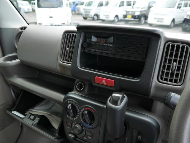 ＮＶ１００クリッパーバン ＤＸ　両側スライドドア　ＣＶＴ　記録簿　エアコン　運転席エアバッグ　助手席エアバッグ（17枚目）