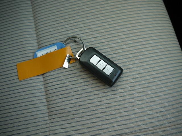 デイズ Ｘ　ＥＴＣ　全周囲カメラ　スマートキー　アイドリングストップ　ＣＶＴ　盗難防止システム　ＡＢＳ　ミュージックプレイヤー接続可　衝突安全ボディ　エアコン　パワーステアリング　パワーウィンドウ（15枚目）