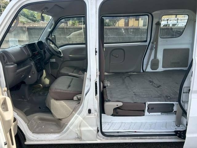 ＮＶ１００クリッパーバン ＤＸ　ＡＴ　両側スライドドア　エアコン　パワーステアリング　運転席エアバッグ　助手席エアバッグ（4枚目）