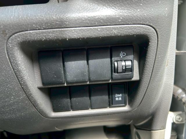 ＮＶ１００クリッパーバン ＤＸ　ＡＴ　両側スライドドア　エアコン　パワーステアリング　運転席エアバッグ　助手席エアバッグ（21枚目）