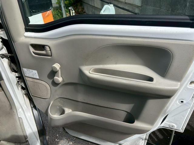 ＮＶ１００クリッパーバン ＤＸ　ＡＴ　両側スライドドア　エアコン　パワーステアリング　運転席エアバッグ　助手席エアバッグ（22枚目）