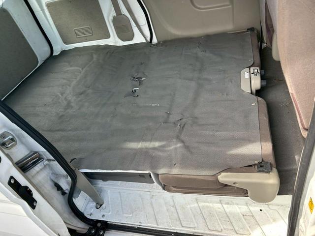 ＮＶ１００クリッパーバン ＤＸ　ＡＴ　両側スライドドア　エアコン　パワーステアリング　運転席エアバッグ　助手席エアバッグ（25枚目）