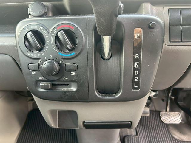 NV100クリッパーバン DX AT 衝突被害軽減システム クリアランスソナー レーンアシスト ドライブレコーダー ETC ナビ 両側スライドドア キーレスエントリー 電動格納ミラー ESC エアコン パワーウィンドウ(19枚目)