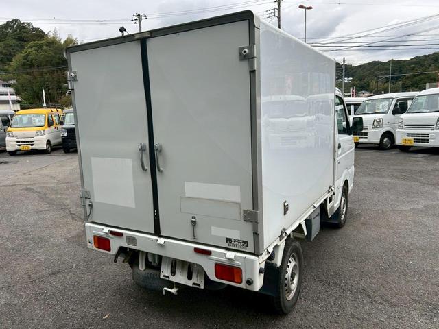 キャリイトラック 　ＡＴ　キーレスエントリー　エアコン　パワーステアリング　運転席エアバッグ（12枚目）
