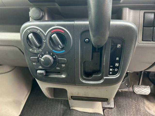 エブリイ ＰＡリミテッド　ＡＴ　両側スライドドア　キーレスエントリー　ＡＢＳ　エアコン　パワーステアリング　運転席エアバッグ　助手席エアバッグ（19枚目）