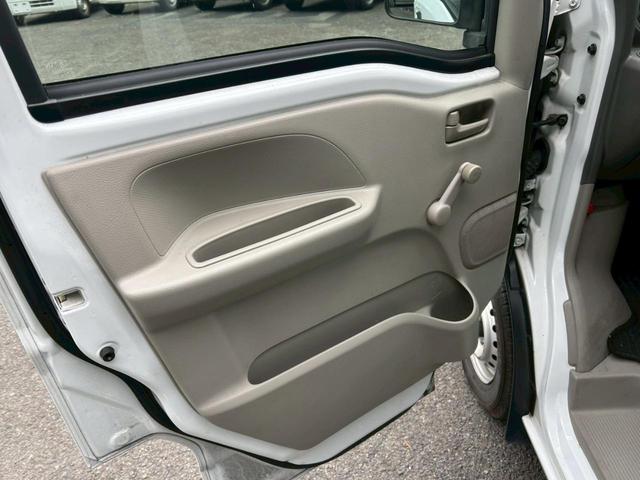 エブリイ ＰＡリミテッド　ＡＴ　両側スライドドア　キーレスエントリー　ＡＢＳ　エアコン　パワーステアリング　運転席エアバッグ　助手席エアバッグ（31枚目）