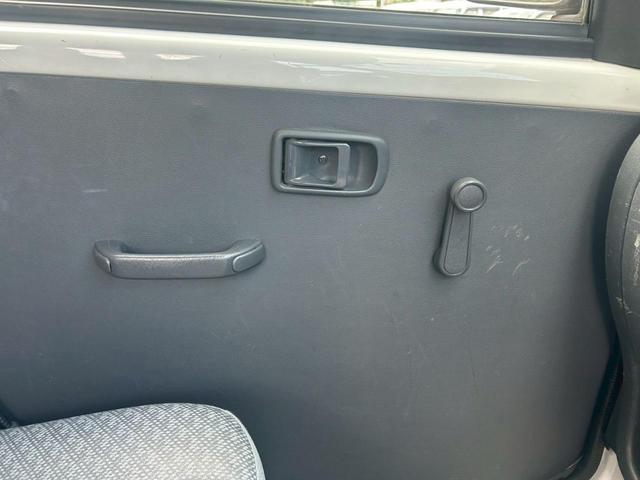 ハイゼットカーゴ スペシャル 4WD 軽バン AT ドライブレコーダー 両側スライドドア エアコン 運転席エアバッグ 助手席エアバッグ(13枚目)