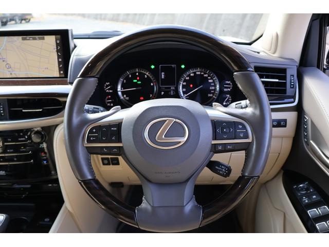 ＬＸ５７０　フルエアロ　２１インチアルミ　リアエンターテイメント　マークレビンソン　置くだけ充電(31枚目)