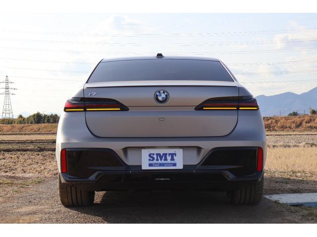 ＢＭＷ ｉ７