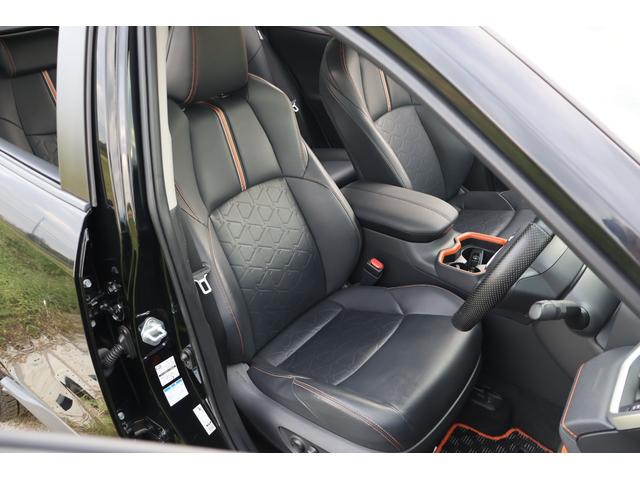 ＲＡＶ４ アドベンチャー　４ＷＤ　９インチフルセグＳＤナビ　サイドバックカメラ　ＥＴＣ　ＴＲＤ前後バンパーガーニッシュ　ＴＲＤルーフラック　ＴＲＤマッドガード　ワンオーナー（13枚目）