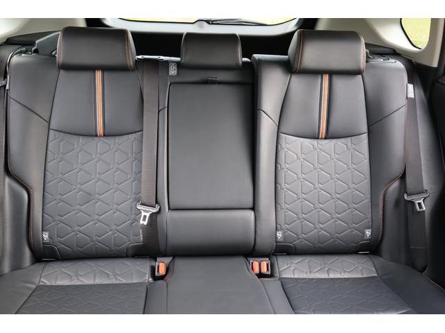 ＲＡＶ４ アドベンチャー　４ＷＤ　９インチフルセグＳＤナビ　サイドバックカメラ　ＥＴＣ　ＴＲＤ前後バンパーガーニッシュ　ＴＲＤルーフラック　ＴＲＤマッドガード　ワンオーナー（23枚目）