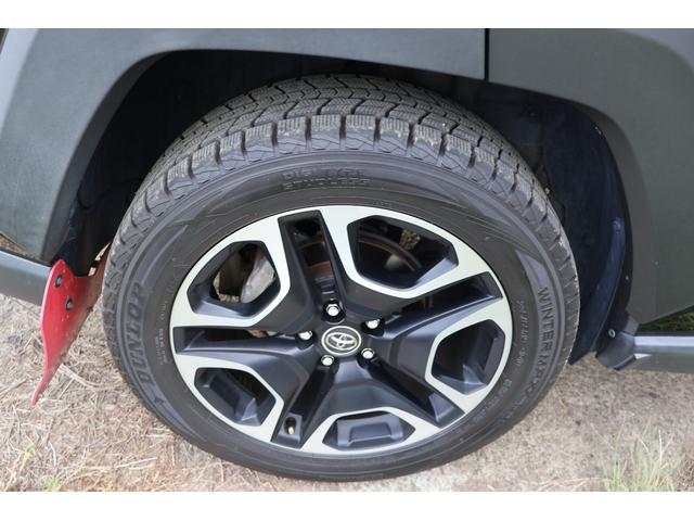 ＲＡＶ４ アドベンチャー　４ＷＤ　９インチフルセグＳＤナビ　サイドバックカメラ　ＥＴＣ　ＴＲＤ前後バンパーガーニッシュ　ＴＲＤルーフラック　ＴＲＤマッドガード　ワンオーナー（33枚目）