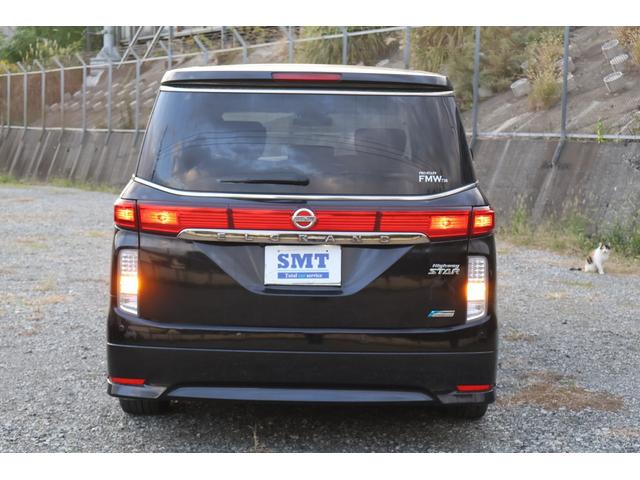 エルグランド 250ハイウェイスター 2500cc パートタイム4WD 夏冬アルミタイヤセット フルエアロ パワースライドドア(8枚目)