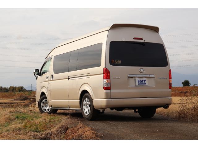 ハイエースワゴン グランドキャビン　４ＷＤ　１０人乗　トヨタセーフティセンス　パワースライドドア　ＬＥＤヘッドライト　オートエアコン　後席エアコン　フルセグメモリーナビ　バックカメラ　ＥＴＣ　コーナーセンサー　スマートキー（4枚目）