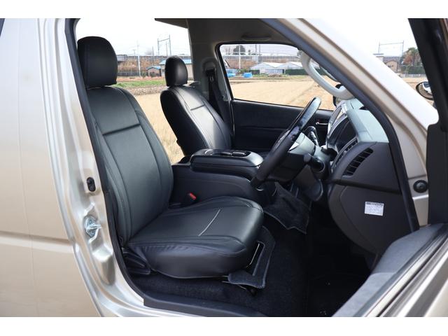 ハイエースワゴン グランドキャビン　４ＷＤ　１０人乗　トヨタセーフティセンス　パワースライドドア　ＬＥＤヘッドライト　オートエアコン　後席エアコン　フルセグメモリーナビ　バックカメラ　ＥＴＣ　コーナーセンサー　スマートキー（13枚目）