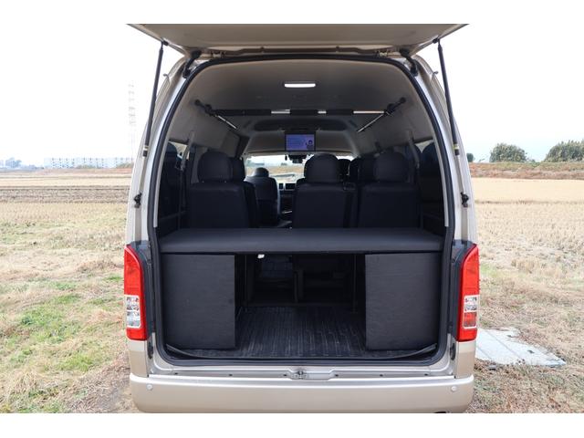 ハイエースワゴン グランドキャビン　４ＷＤ　１０人乗　トヨタセーフティセンス　パワースライドドア　ＬＥＤヘッドライト　オートエアコン　後席エアコン　フルセグメモリーナビ　バックカメラ　ＥＴＣ　コーナーセンサー　スマートキー（25枚目）