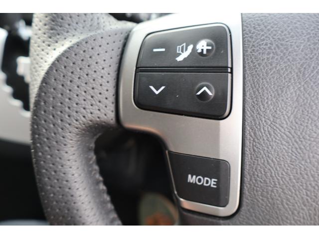 ハイエースワゴン グランドキャビン　４ＷＤ　１０人乗　トヨタセーフティセンス　パワースライドドア　ＬＥＤヘッドライト　オートエアコン　後席エアコン　フルセグメモリーナビ　バックカメラ　ＥＴＣ　コーナーセンサー　スマートキー（42枚目）