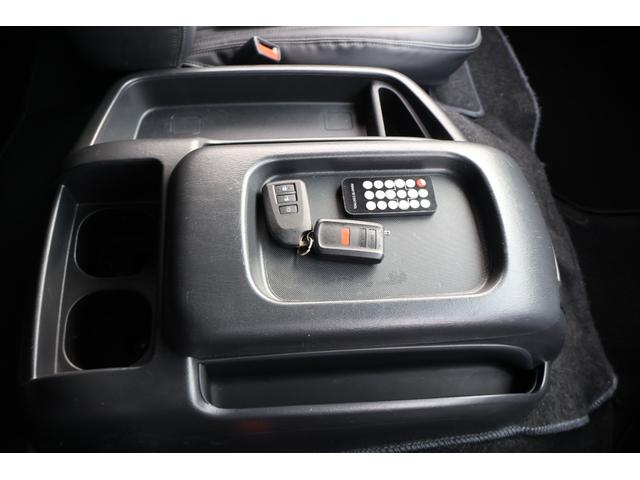 ハイエースワゴン グランドキャビン　４ＷＤ　１０人乗　トヨタセーフティセンス　パワースライドドア　ＬＥＤヘッドライト　オートエアコン　後席エアコン　フルセグメモリーナビ　バックカメラ　ＥＴＣ　コーナーセンサー　スマートキー（63枚目）