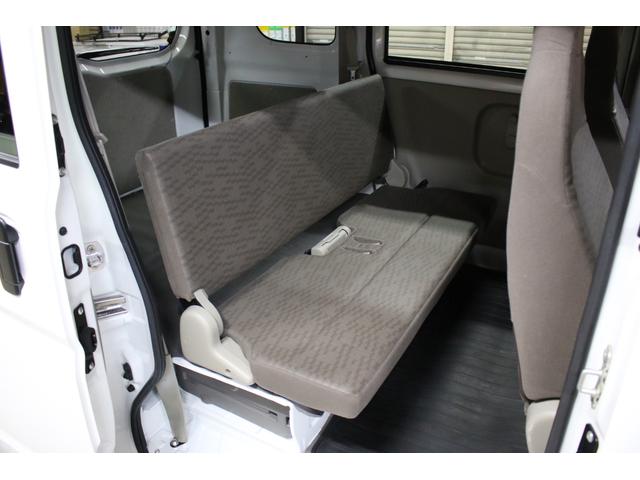 エブリイ ＰＡ　オートマ　５ＡＧＳ　１ｓｔ発進付　２カメラスズキセーフティー　前席パワーウィンドウ　キーレス　ナビ　Ｂｌｕｅｔｏｏｔｈ　ＥＴＣ　リヤ５面プライバシーガラス　ドアバイザー　ヘッドライトレベライザー（37枚目）