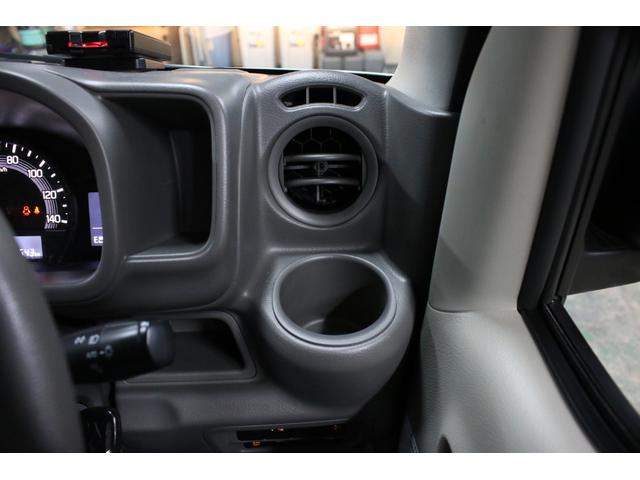 エブリイ ＰＡ　オートマ　５ＡＧＳ　１ｓｔ発進付　２カメラスズキセーフティー　前席パワーウィンドウ　キーレス　ナビ　Ｂｌｕｅｔｏｏｔｈ　ＥＴＣ　リヤ５面プライバシーガラス　ドアバイザー　ヘッドライトレベライザー（60枚目）