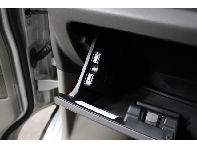 NV100クリッパーバン GX 5速マニュアル クラッチ交換済 ハイルーフ 全席パワーウィンドウ キーレス ナビ フルセグTV Bluetooth ETC ドラレコ Wエアバッグ ABS リヤヒーター リヤ5面プライバシーガラス(62枚目)