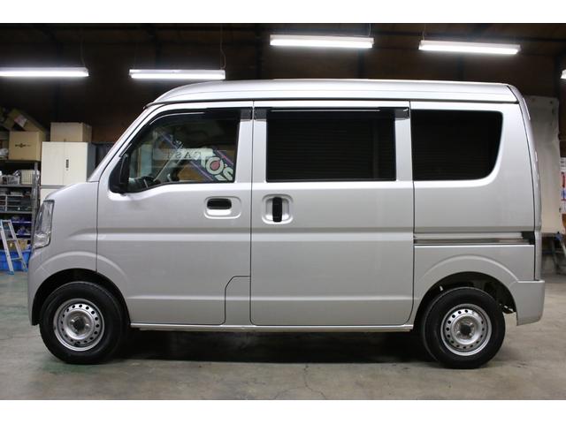 NV100クリッパーバン DX 5速マニュアル ハイルーフ 純正キーレス 集中ドアロック ナビ TV Bluetooth CD SD USB リア5面スモークフィルム ドアバイザー ヘッドライトレベライザー Wエアバッグ(8枚目)