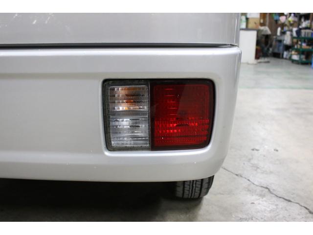 NV100クリッパーバン DX 5速マニュアル ハイルーフ 純正キーレス 集中ドアロック ナビ TV Bluetooth CD SD USB リア5面スモークフィルム ドアバイザー ヘッドライトレベライザー Wエアバッグ(19枚目)