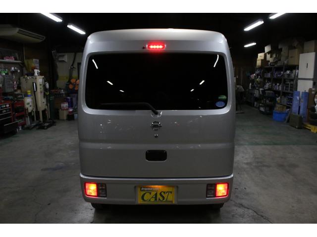 NV100クリッパーバン DX 5速マニュアル ハイルーフ 純正キーレス 集中ドアロック ナビ TV Bluetooth CD SD USB リア5面スモークフィルム ドアバイザー ヘッドライトレベライザー Wエアバッグ(23枚目)