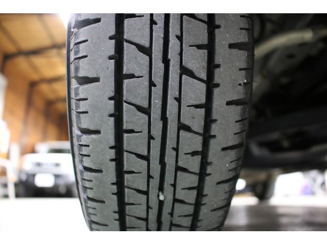 NV100クリッパーバン DX 5速マニュアル ハイルーフ 純正キーレス 集中ドアロック ナビ TV Bluetooth CD SD USB リア5面スモークフィルム ドアバイザー ヘッドライトレベライザー Wエアバッグ(25枚目)