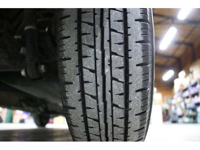 NV100クリッパーバン DX 5速マニュアル ハイルーフ 純正キーレス 集中ドアロック ナビ TV Bluetooth CD SD USB リア5面スモークフィルム ドアバイザー ヘッドライトレベライザー Wエアバッグ(26枚目)