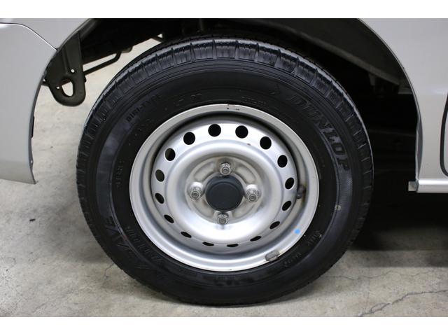 NV100クリッパーバン DX 5速マニュアル ハイルーフ 純正キーレス 集中ドアロック ナビ TV Bluetooth CD SD USB リア5面スモークフィルム ドアバイザー ヘッドライトレベライザー Wエアバッグ(27枚目)