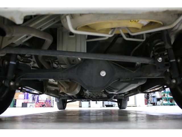 NV100クリッパーバン DX 5速マニュアル ハイルーフ 純正キーレス 集中ドアロック ナビ TV Bluetooth CD SD USB リア5面スモークフィルム ドアバイザー ヘッドライトレベライザー Wエアバッグ(29枚目)