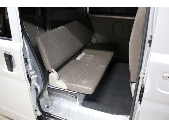 NV100クリッパーバン DX 5速マニュアル ハイルーフ 純正キーレス 集中ドアロック ナビ TV Bluetooth CD SD USB リア5面スモークフィルム ドアバイザー ヘッドライトレベライザー Wエアバッグ(42枚目)