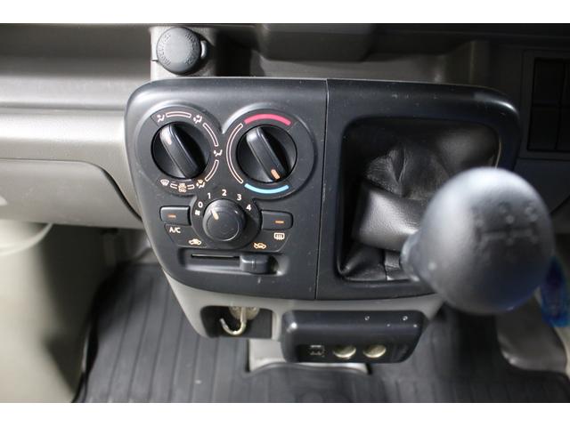 NV100クリッパーバン DX 5速マニュアル ハイルーフ 純正キーレス 集中ドアロック ナビ TV Bluetooth CD SD USB リア5面スモークフィルム ドアバイザー ヘッドライトレベライザー Wエアバッグ(53枚目)