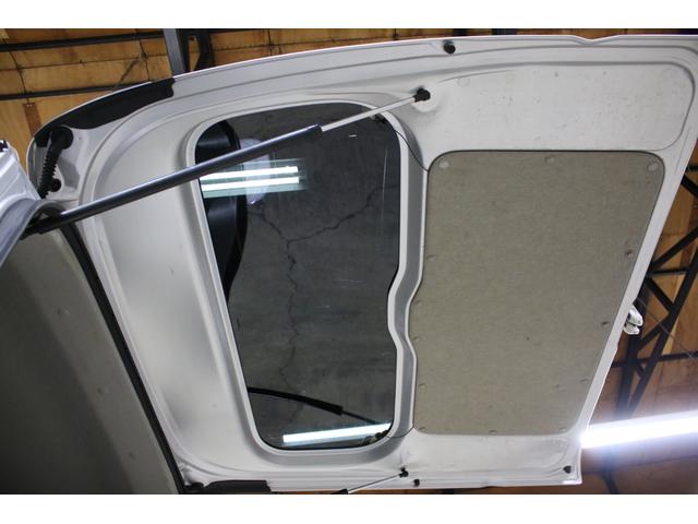 NV100クリッパーバン DX 5速マニュアル ハイルーフ 純正キーレス 集中ドアロック ナビ TV Bluetooth CD SD USB リア5面スモークフィルム ドアバイザー ヘッドライトレベライザー Wエアバッグ(73枚目)